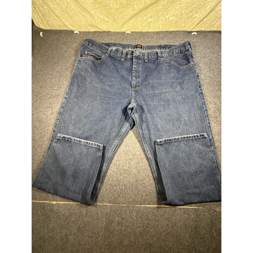 Lee Men's Regular Fit Straight Leg Jeans Medium Wash 50x29